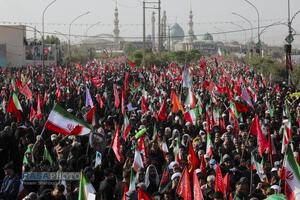 تشییع میلیونی قائد شهید امت در قم