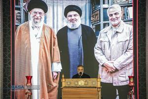 مراسم بزرگداشت امام شهید از سوی رهبر معظم انقلاب اسلامی