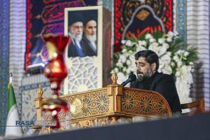 دومین شب مراسم بزرگداشت امام شهید از سوی رهبر معظم انقلاب