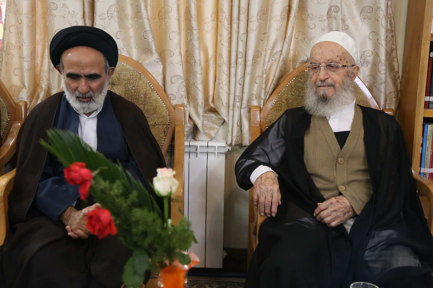 مراجع اور علما کی آیت الله مکارم شیرازی سے ملاقات+تصاویر مراجع اور علما کی آیت الله مکارم شیرازی سے ملاقات+تصاویر