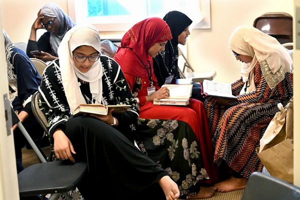امریکہ؛ نوجوانوں کے درمیان قرآنی مقابلہ امریکہ؛ نوجوانوں کے درمیان قرآنی مقابلہ
