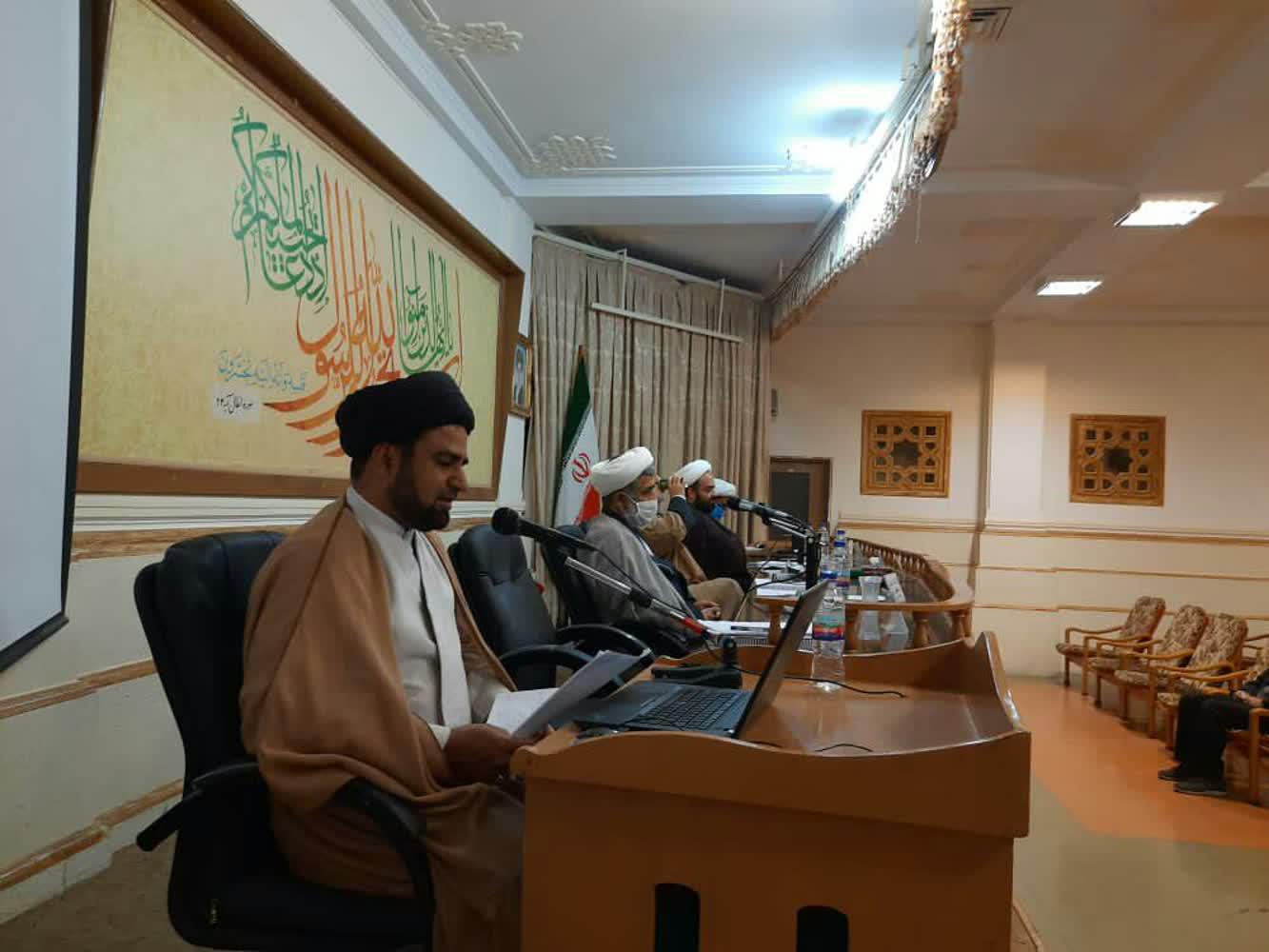 قرآن اور گیتا کی تربیتی تعلیمات پر پی-ایچ- ڈی مکمل قرآن اور گیتا کی تربیتی تعلیمات پر پی-ایچ- ڈی مکمل
