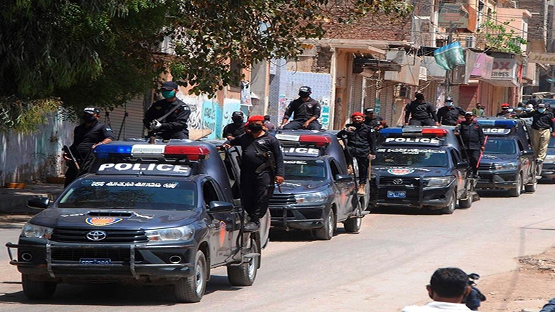پاکستان: سخت حفاظتی انتظامات کے بیچ نماز عیدالاضحیٰ ادا کی گئی پاکستان: سخت حفاظتی انتظامات کے بیچ نماز عیدالاضحیٰ ادا کی گئی