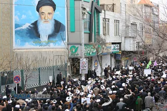 راهپیمایی خودجوش طلاب و بسیجیان قم در پی شهادت حاج قاسم سلیمانی