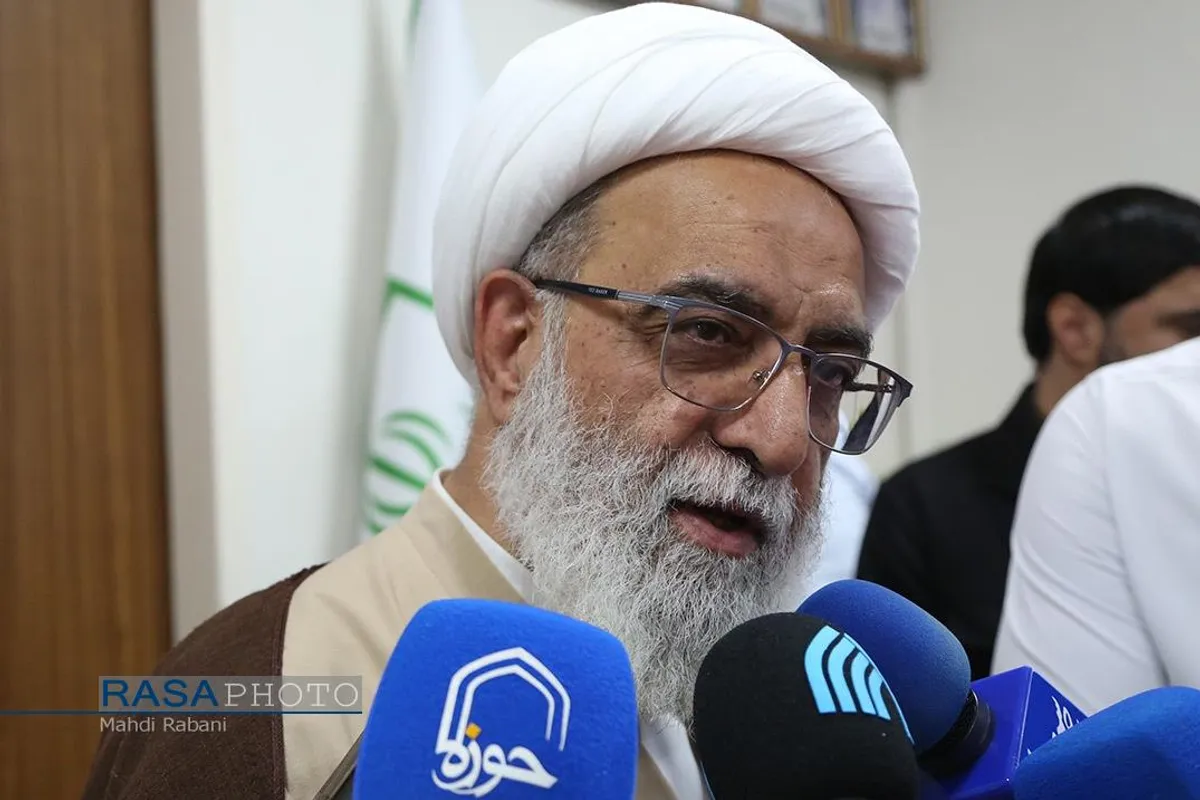 حضور آیت الله شب زنده&zwnj;دار در پای صندوق رای دومین دوره چهاردهمین انتخابات ریاست جمهوری