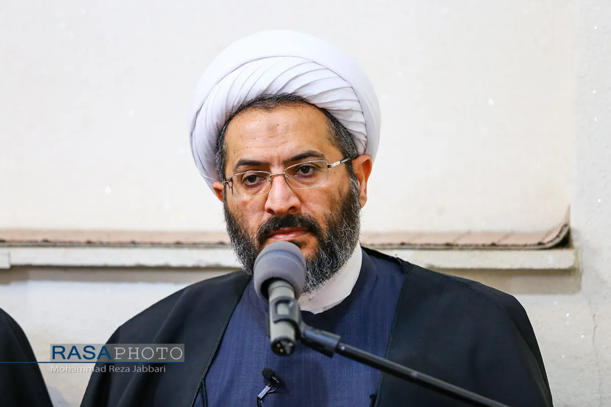 دیدار معاون فرهنگی اوقاف با آیت الله حسینی بوشهری&lrm;&lrm;