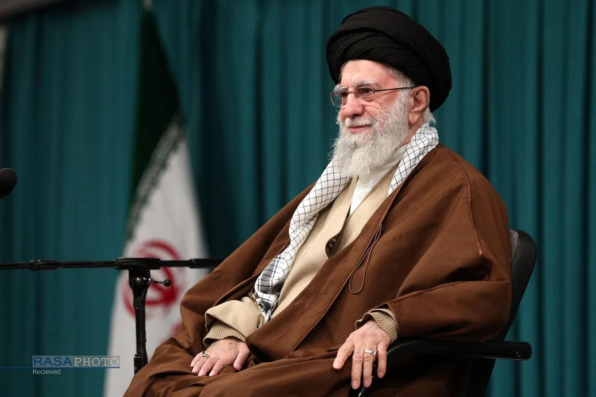 دیدار جمعی از خانواده&zwnj;های شهدای مدافع حرم و مقاومت در پنجمین سالگرد شهید سلیمانی با رهبر انقلاب