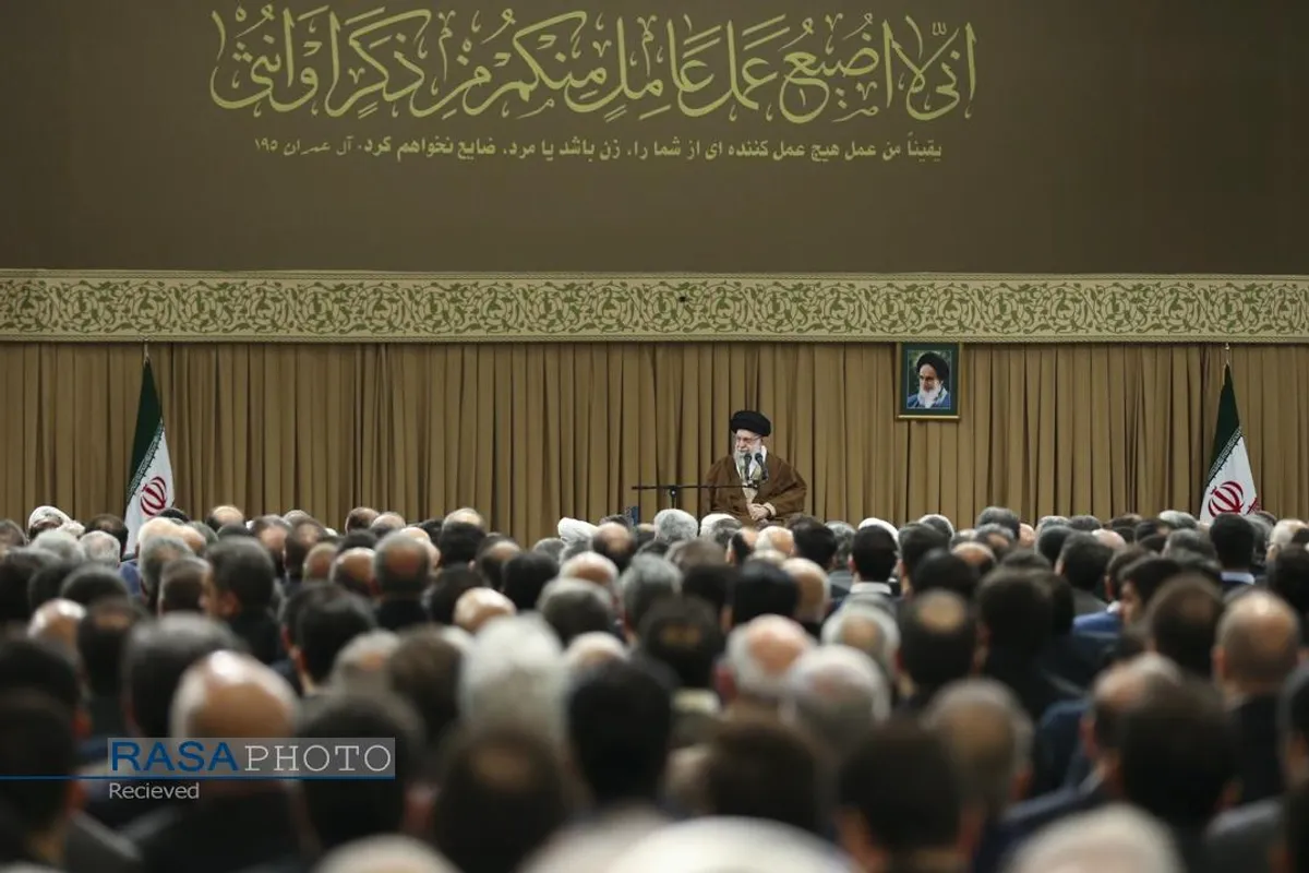 دیدار تولیدکنندگان و فعالان اقتصادی بخش خصوصی با رهبر انقلاب