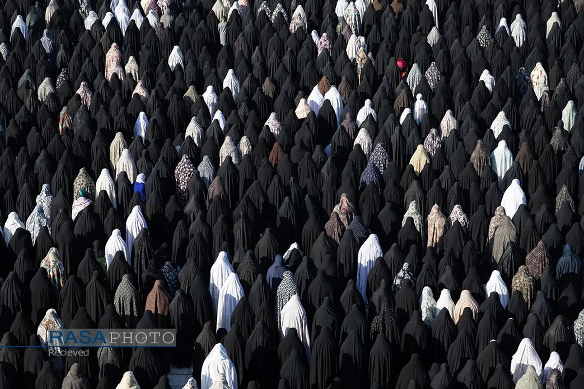 اقامه نماز عید فطر در حرم مطهر رضوی