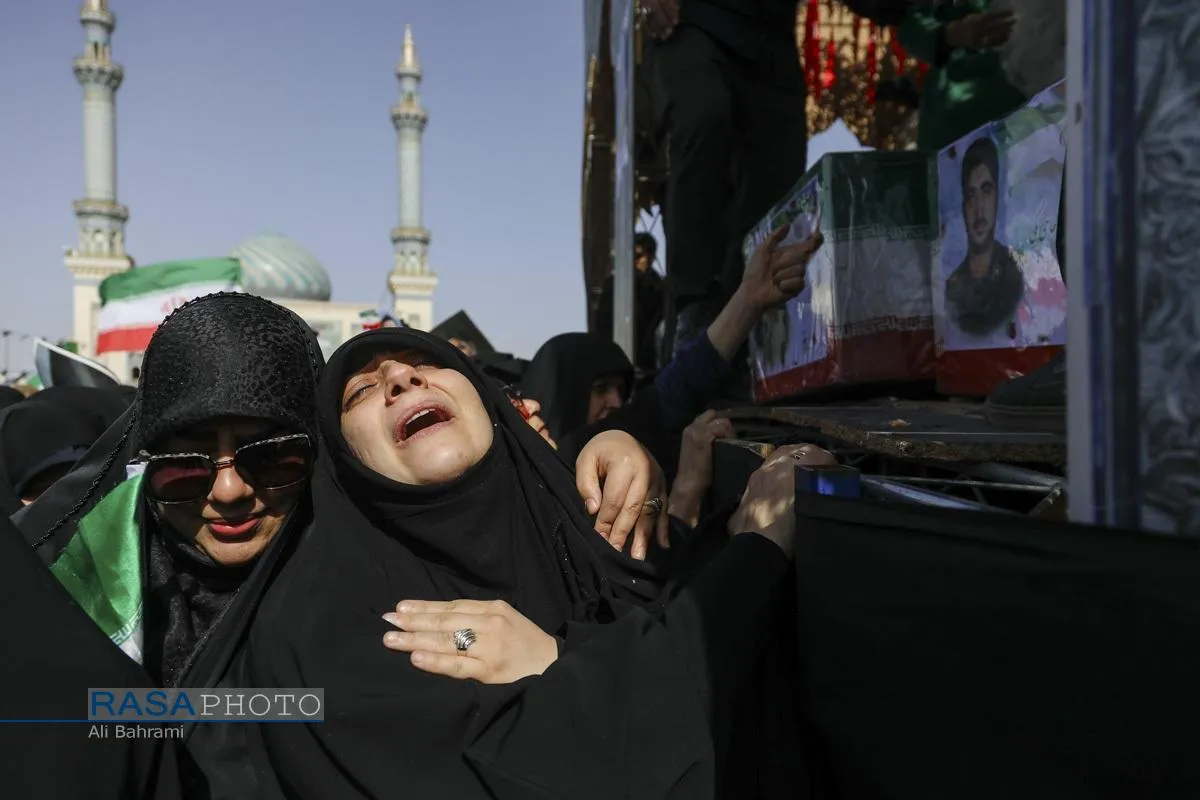 تشییع پبکر ۶ شهید جنگ رمضان در قم