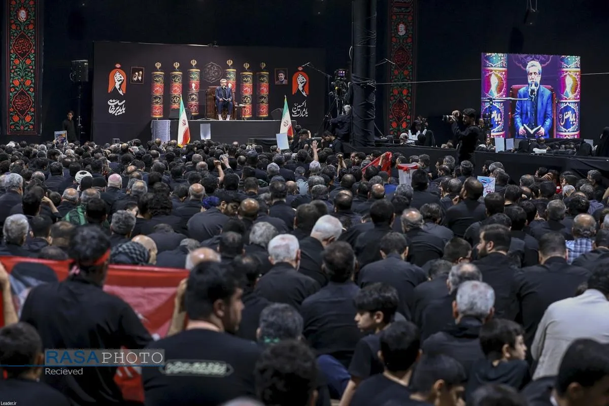 مراسم عزاداری شام غریبان حسینی در جوار محل شهادت قائد شهید