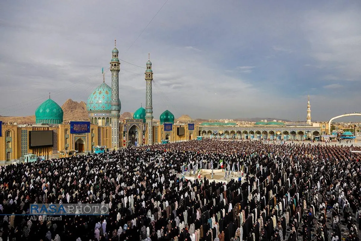 اقامه نماز عید سعید فطر در مسجد مقدس جمکران