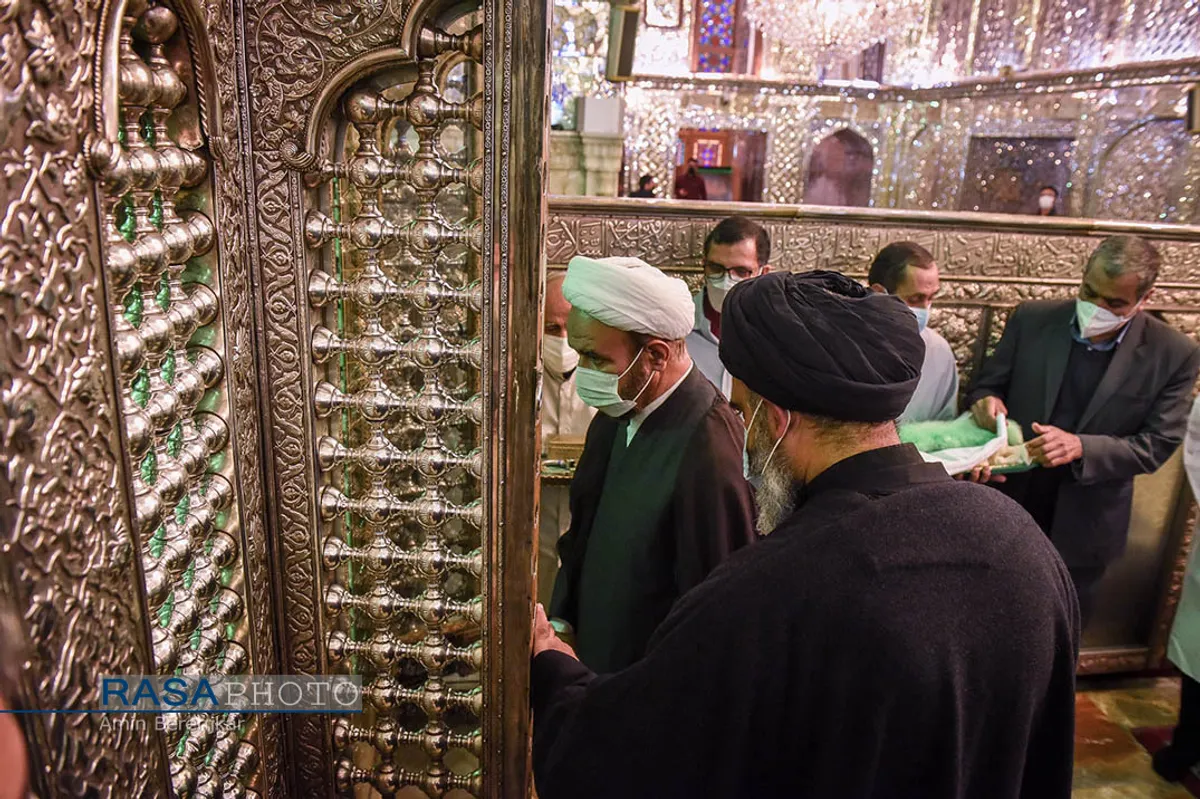 آیین گلاب شویی مضجع شریف حضرت احمدبن موسی الکاظم (ع) &lrm;&lrm;
