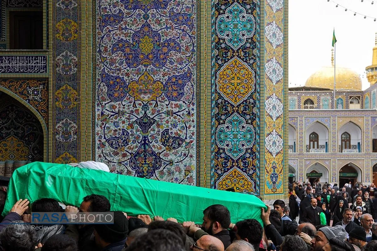 تشییع پیکر آیت&zwnj;الله امامی کاشانی در حرم مطهر رضوی