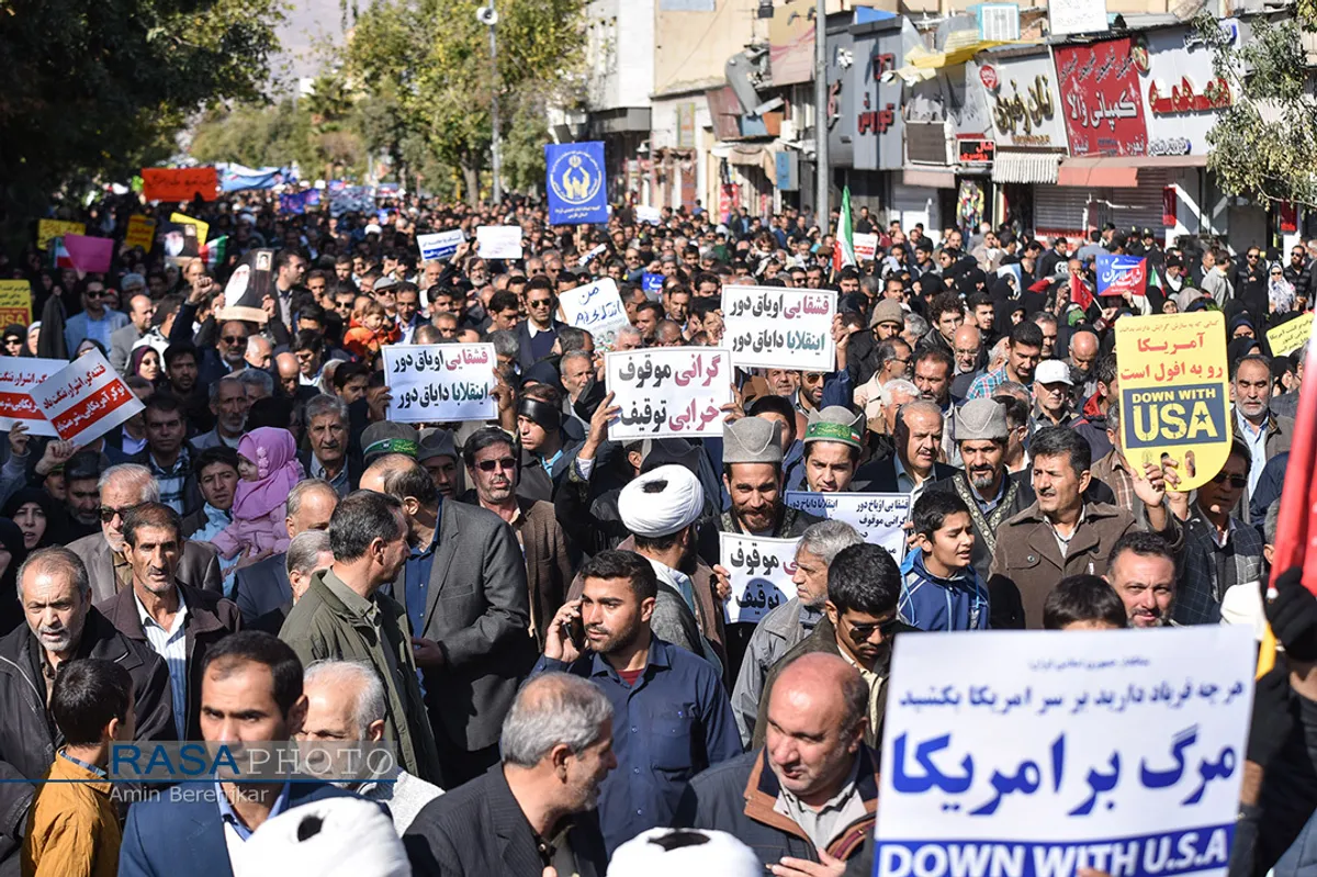 راهپیمایی حمایت از اقتدار و امنیت کشور در شیراز