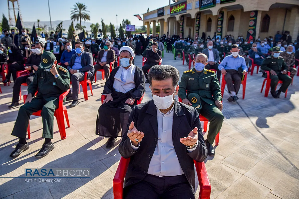 تشییع پیکر شهدا دفاع مقدس در شیراز&lrm;