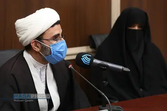 تجلیل از طلبه جهادی فعال در بیمارستان&zwnj;های کرونایی به مناسبت روز پرستار