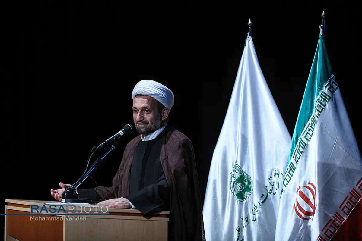 مراسم نکوداشت مرحوم آیت الله سلطان&zwnj;الواعظین شیرازی با قرائت پیام حضرت آیت الله سبحانی در سالن همایش های غدیر دفتر تبلیغات اسلامی برگزار شد.