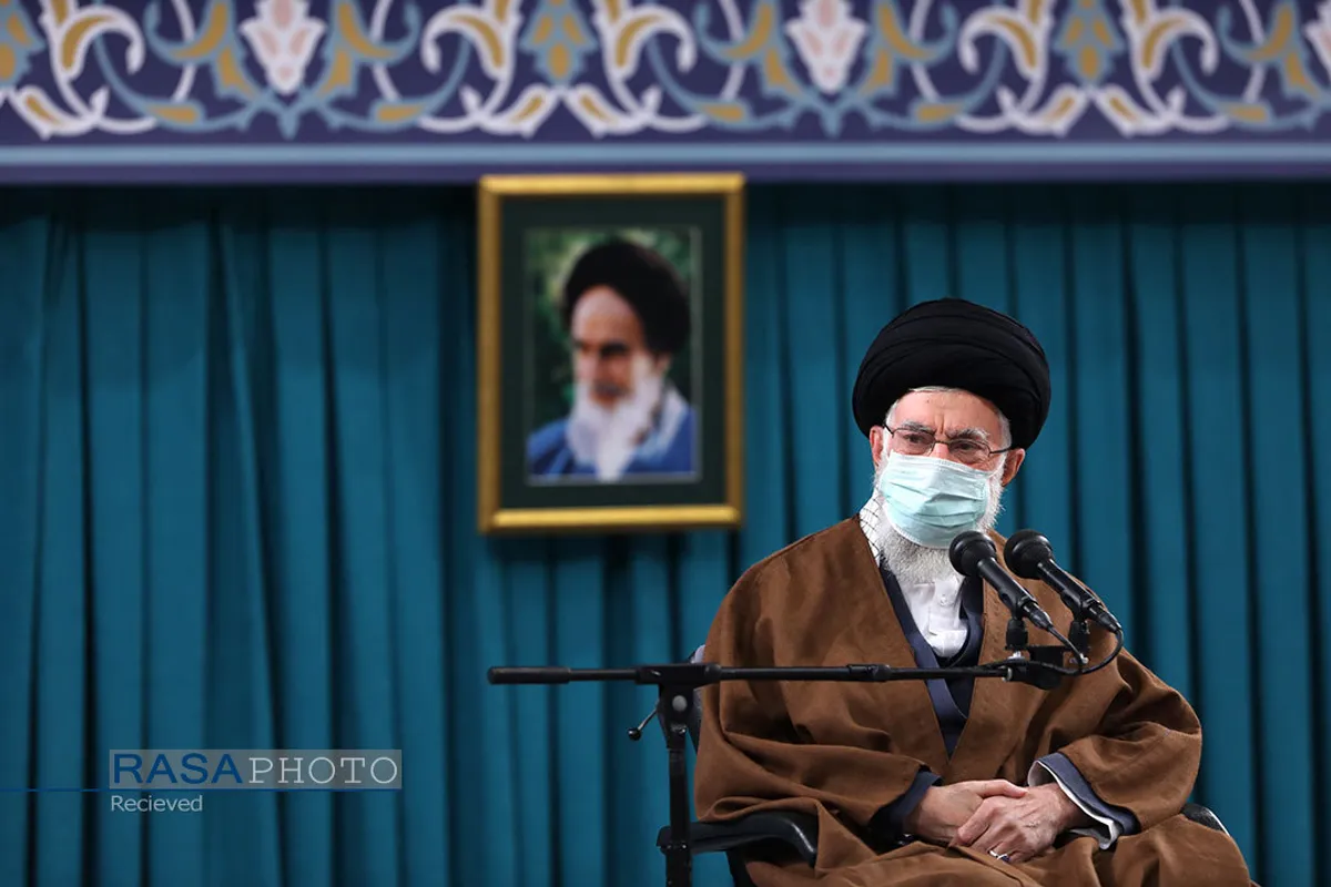 دیدار جمعی از مداحان اهل&zwnj;بیت (علیهم&zwnj;السلام) با مقام معظم رهبری