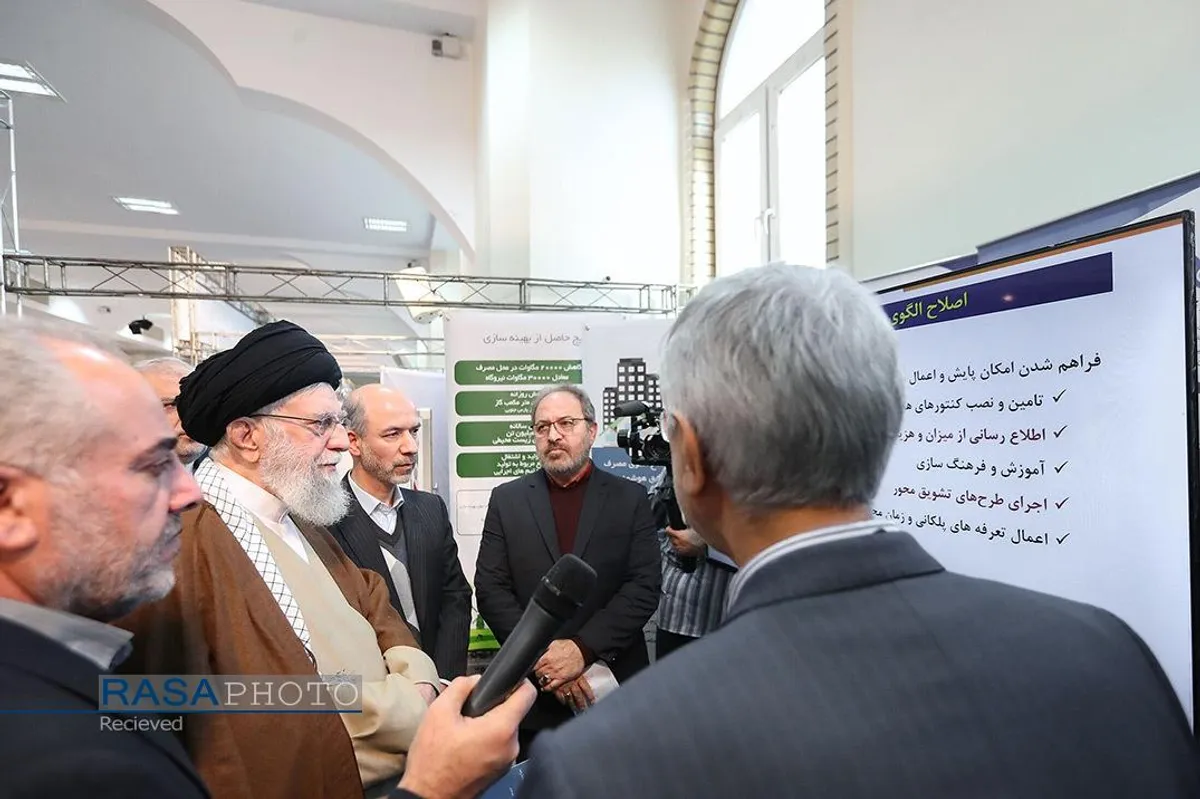 بازدید مقام معظم رهبری از نمایشگاه توانمندی&zwnj;های تولید داخلی