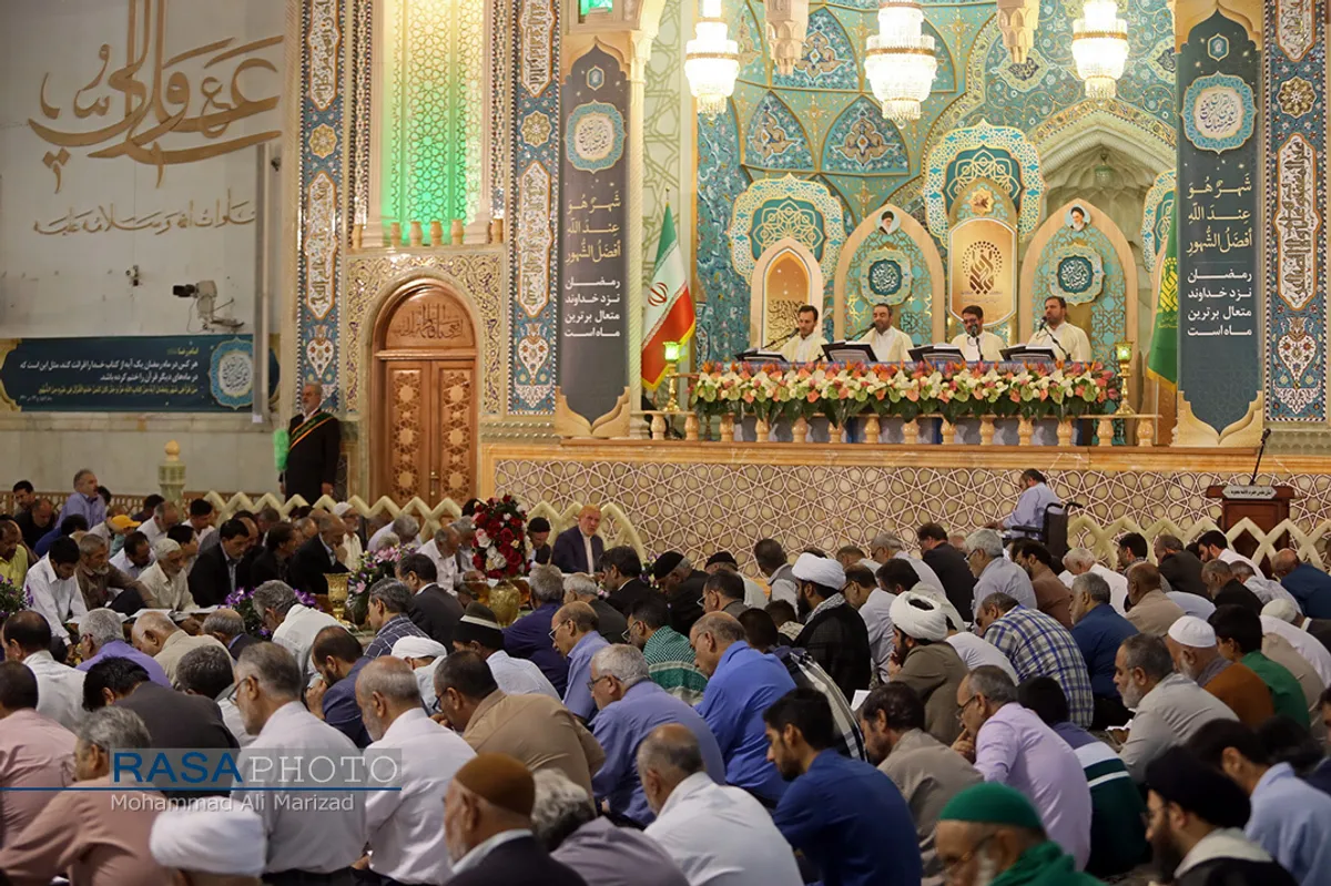 مراسم جزء خوانی قرآن کریم در حرم حضرت معصومه (سلام الله علیها)