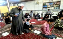 آزمون ورودی مدارس علمیه کاشان برگزار شد