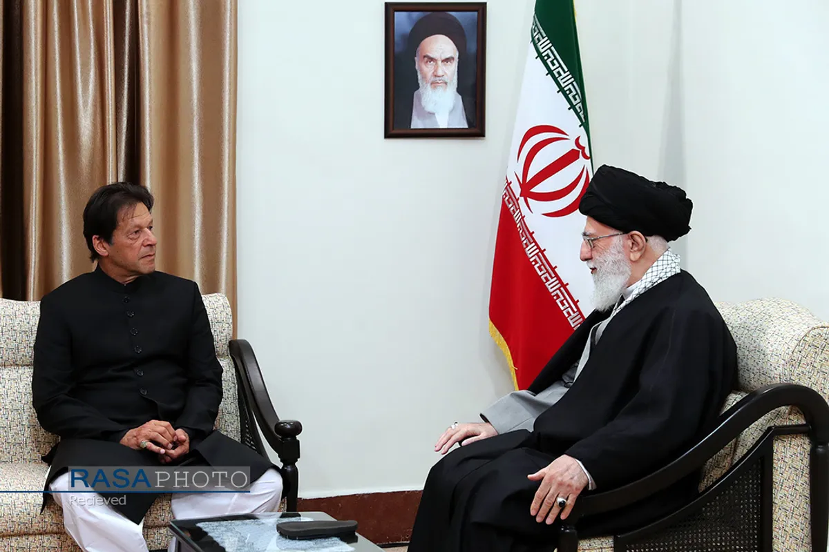 دیدار نخست&zwnj;وزیر پاکستان با مقام معظم رهبری