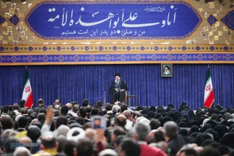 دیدار خانواده شهدای اقتدار با رهبر انقلاب در روز میلاد امیرالمومنین (علیه&zwnj;السلام)
