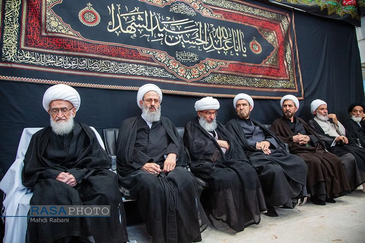 عزاداری روز تاسوعای حسینی (ع) در دفتر حضرت آیت الله نوری همدانی