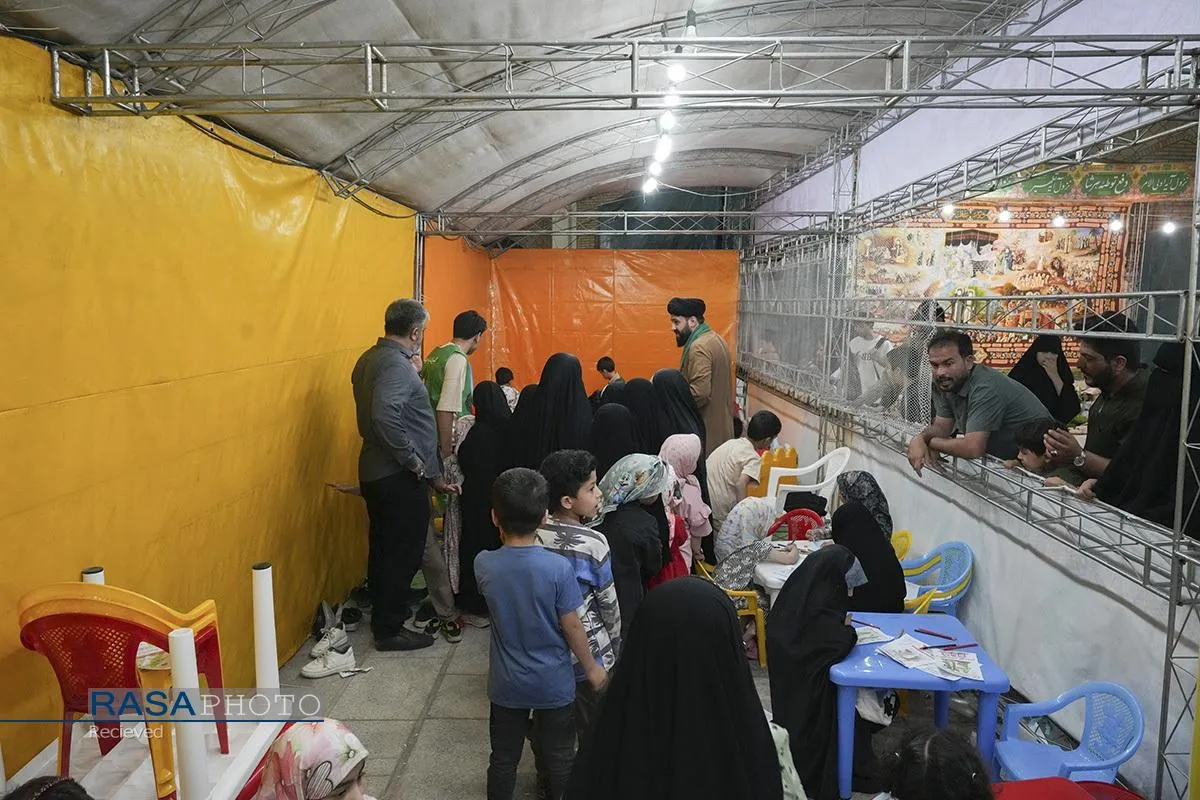نمایشگاه &laquo;غدیر&raquo; در حرم بانوی کرامت