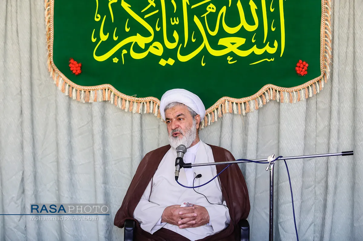 جشن عمامه&zwnj;گذاری طلاب توسط حضرت آیت الله سبحانی