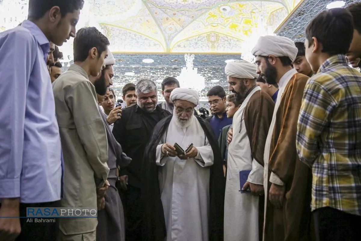 گردهمایی عزم و اخوت