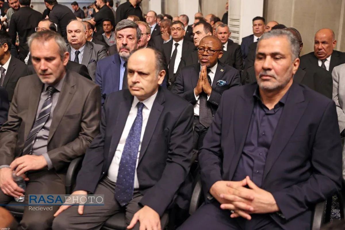مراسم بزرگداشت رئیس&zwnj;جمهور شهید و همراهان گرامی ایشان با حضور رهبر انقلاب