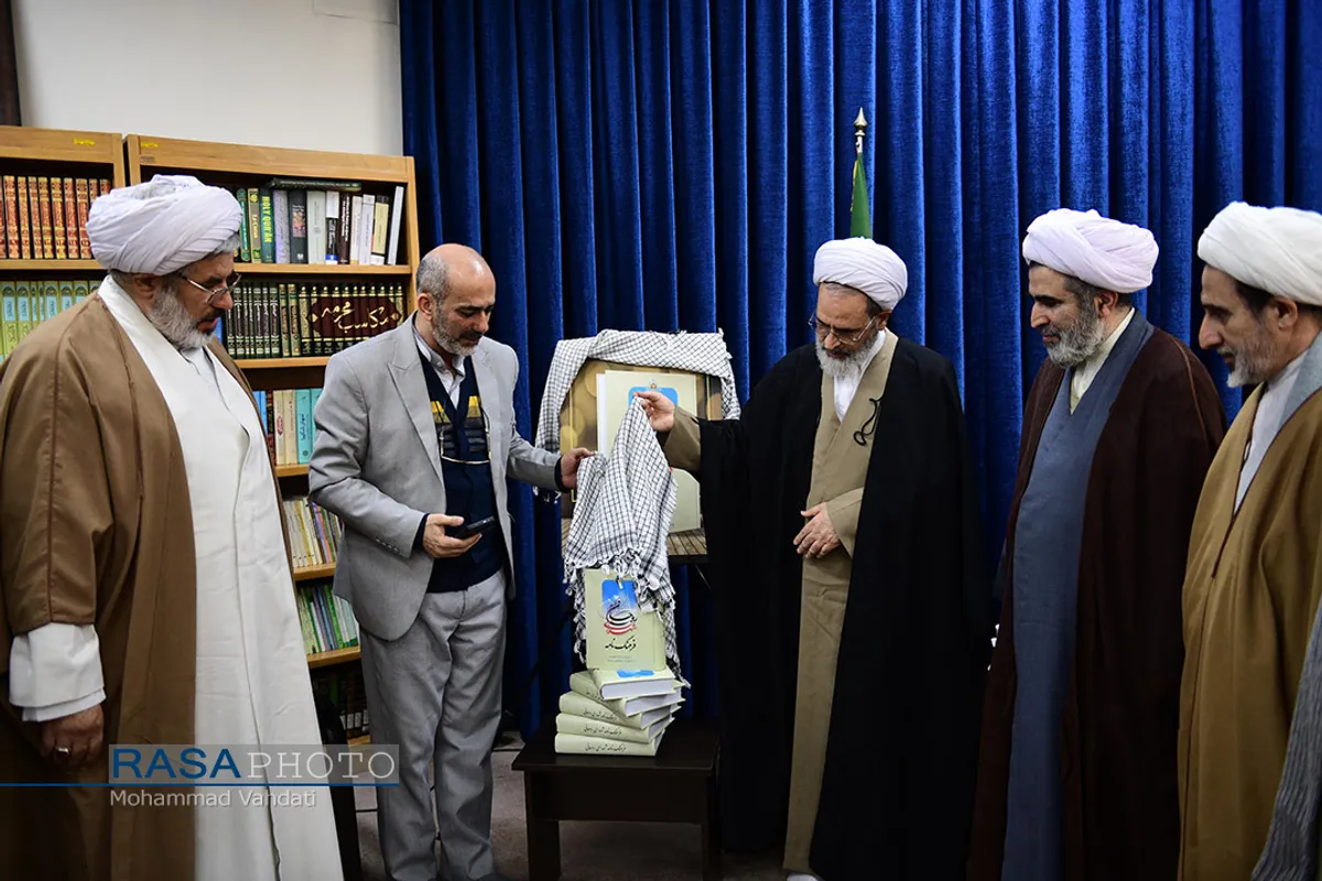 آیین رونمایی از کتاب &laquo;فرهنگ&zwnj;نامه شهدای روحانی&raquo;