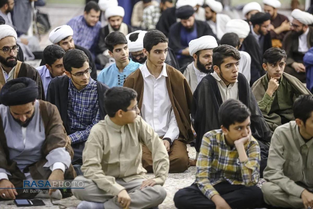 گردهمایی عزم و اخوت