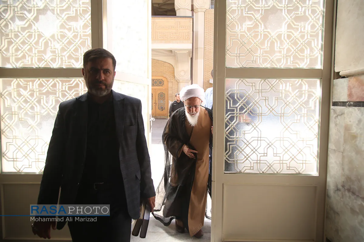 جلسه درس تفسیر حضرت آیت الله جوادی آملی