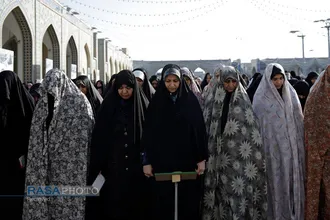اقامه نماز عید سعید فطر در حرم حضرت امام رضا (علیه السلام)