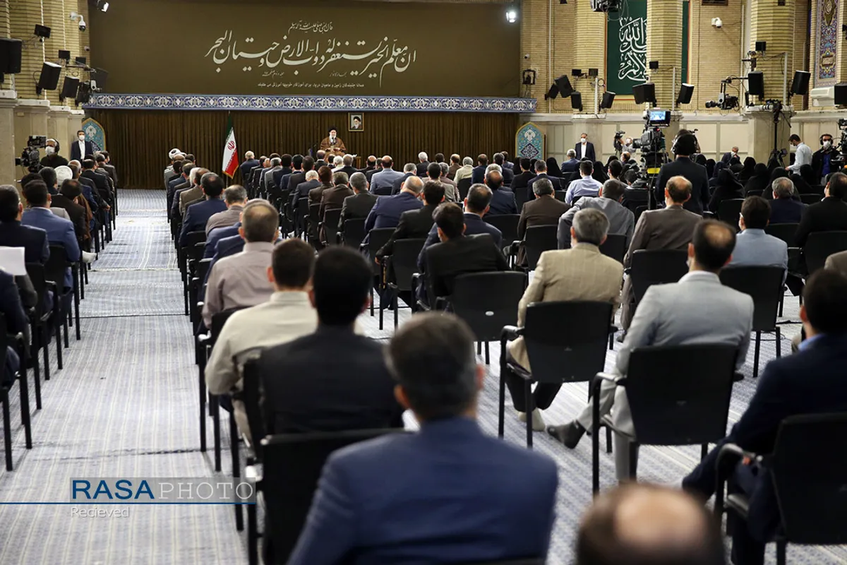 دیدار جمعی از معلمان با مقام معظم رهبری