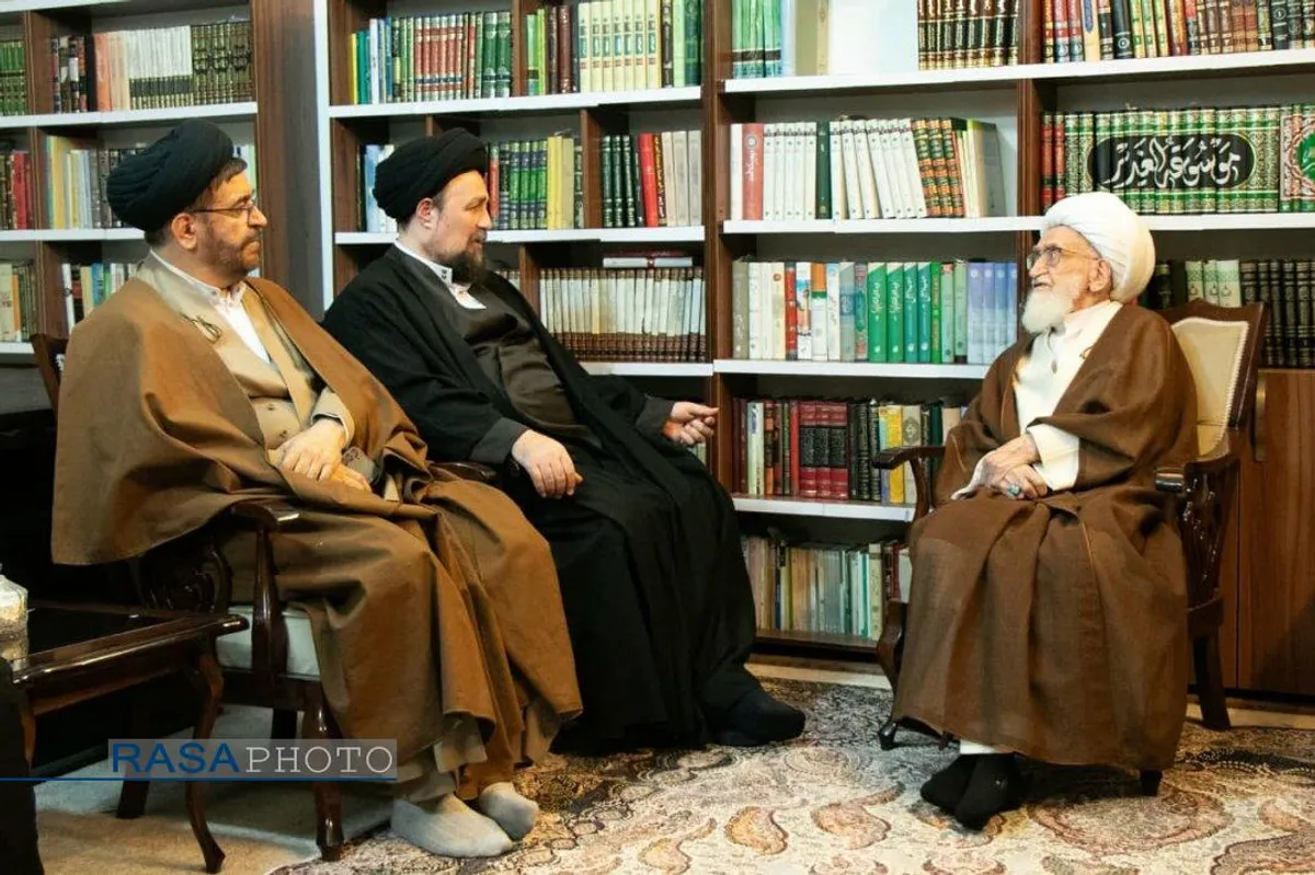 دیدار حضرات آیات و حجج الاسلام والمسلمین آقایان حسینی بوشهری، سید احمد خاتمی، سيد حسن خمینی و شهرستانی نماینده مرجع عالیقدر حضرت آیت الله العظمی سیستانی