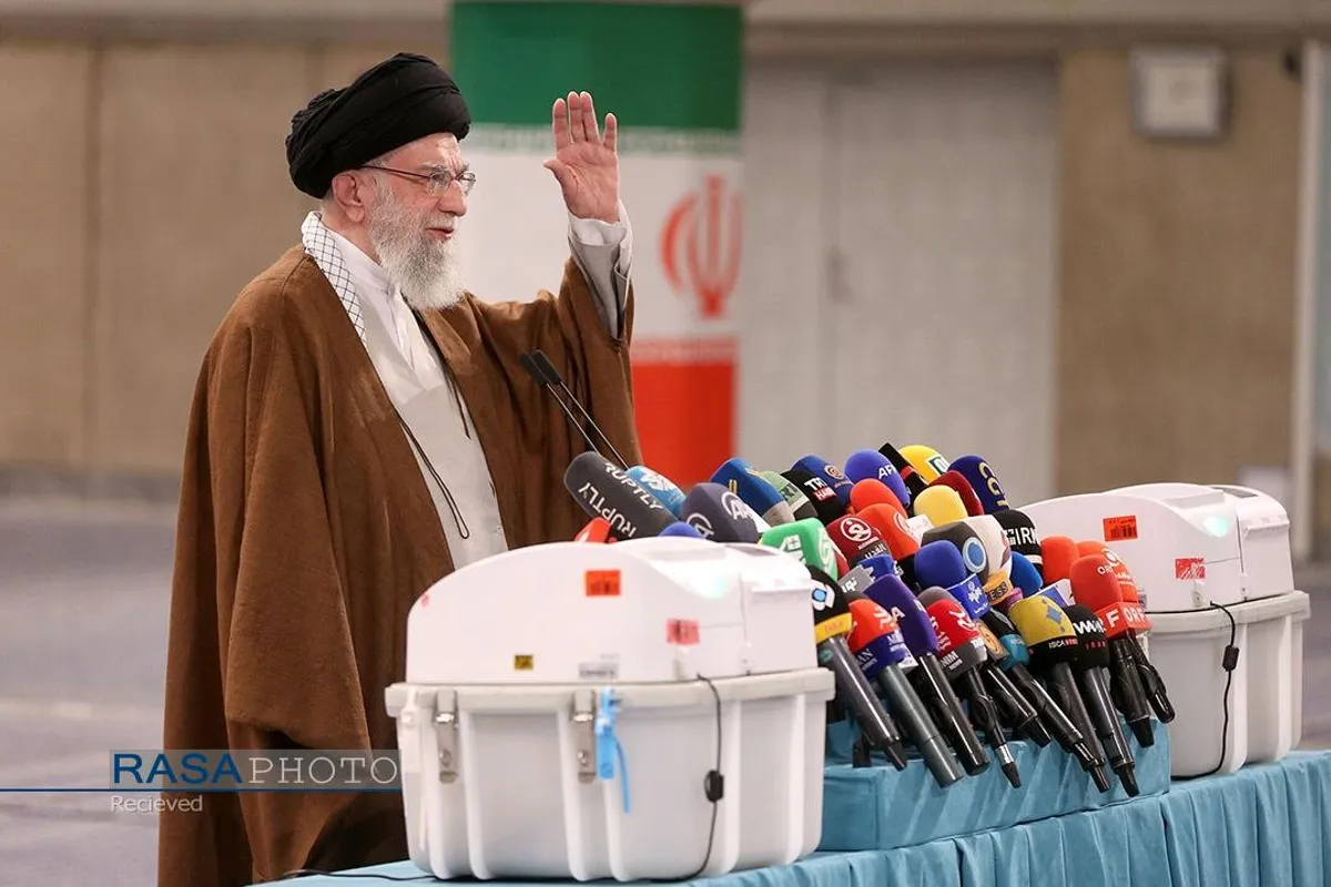 مشارکت رهبر انقلاب در دور دوم انتخابات مجلس شورای اسلامی