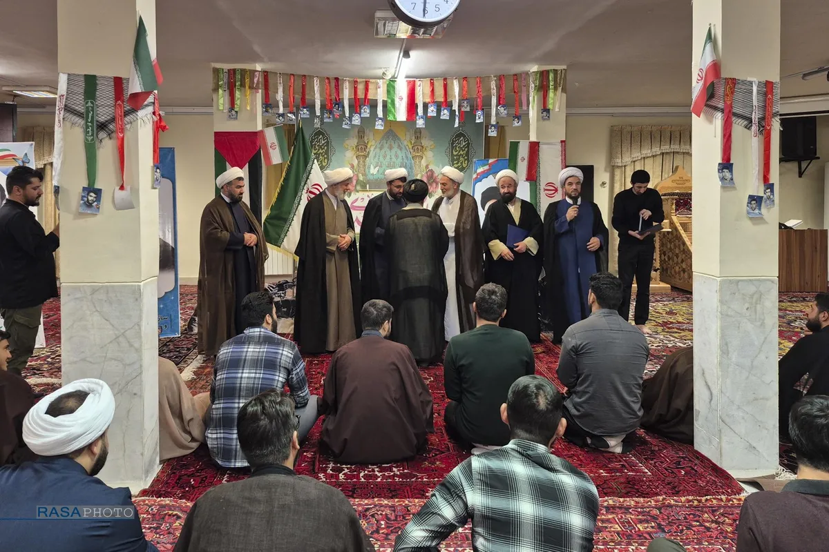 مراسم تجلیل از رزمندگان روحانی دفاع مقدس در تبریز