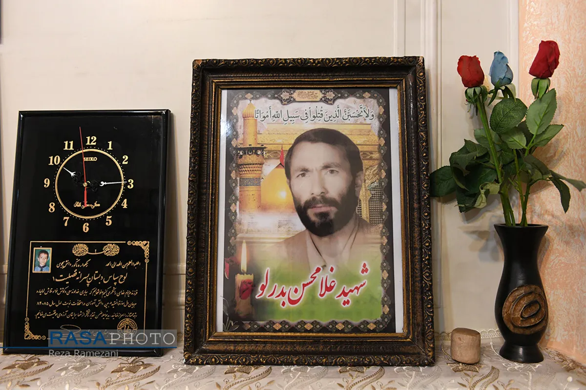 تصویری از پدر بزرگ حجة الاسلام غلامعلی بدرلو که در دفاع مقدس به شهادت رسیده است | از حجره تا بیمارستان