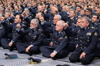 دیدار جمعی از فرماندهان نیروی هوایی و پدافند هوایی ارتش با فرمانده کل قوا