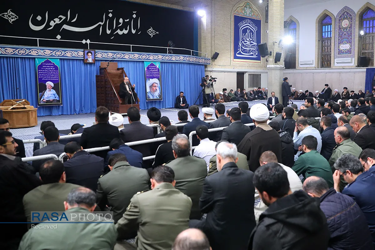 مراسم بزرگداشت آیت&zwnj;الله مؤمن در حسینیه امام خمینی با حضور مقام معظم رهبری