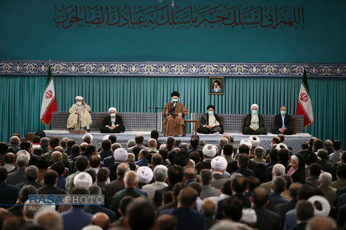 دیدار مسئولان نظام و سفرای کشور&zwnj;های اسلامی با مقام معظم رهبری