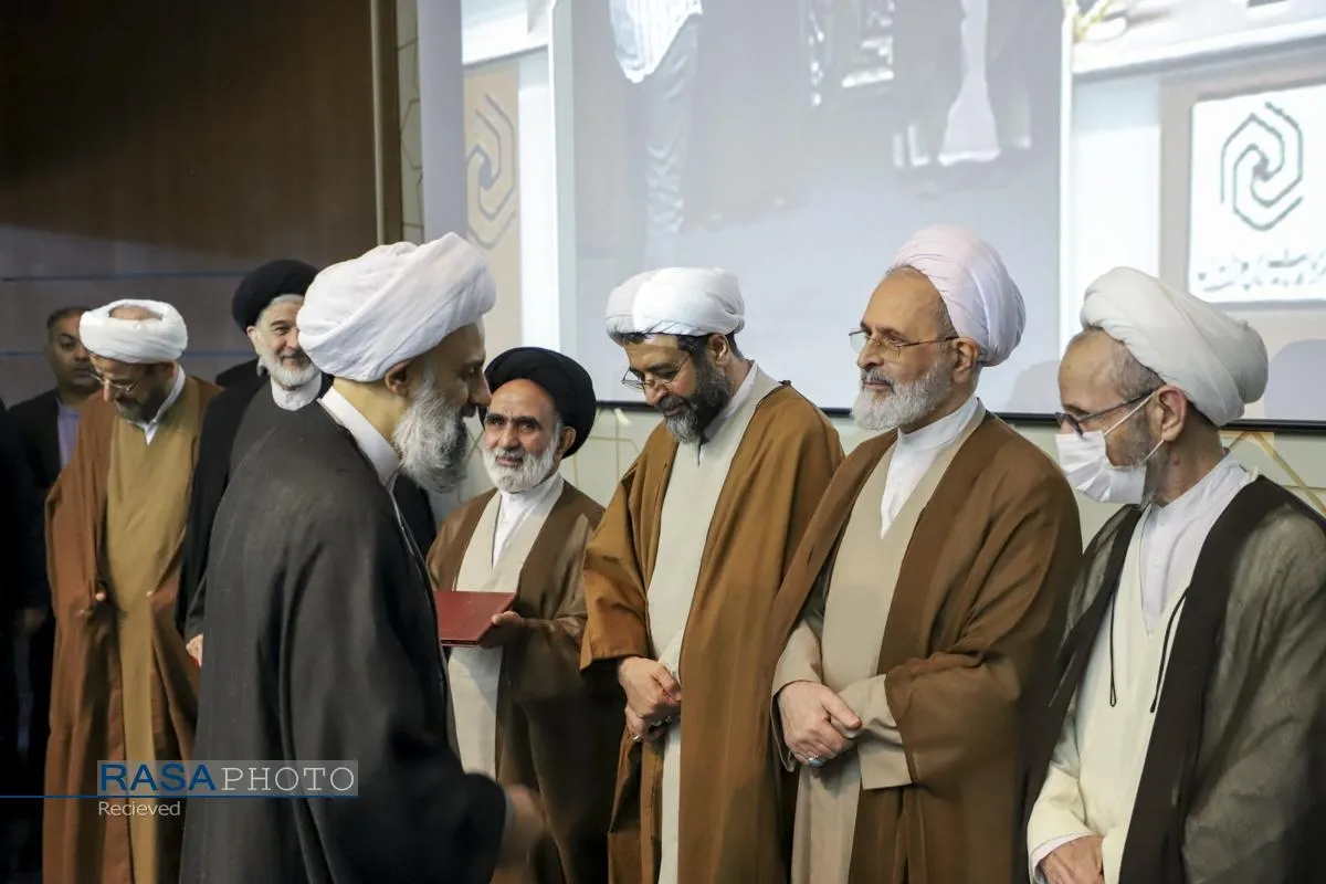 آیین تکریم و معارفه مدیر مرکز مدیریت حوزه&zwnj;های علمیه خواهران