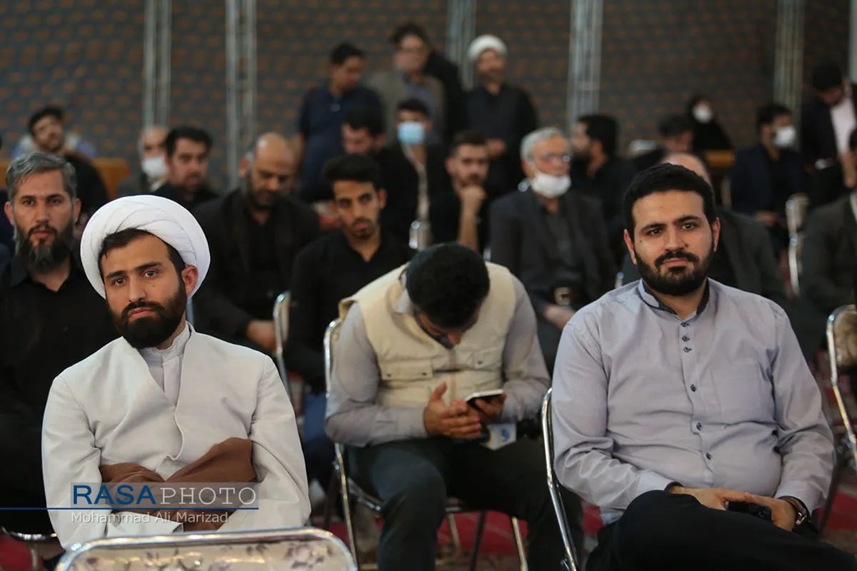 تجلیل از مدافعان سلامت و پرچمداران مواسات و همدلی&lrm;