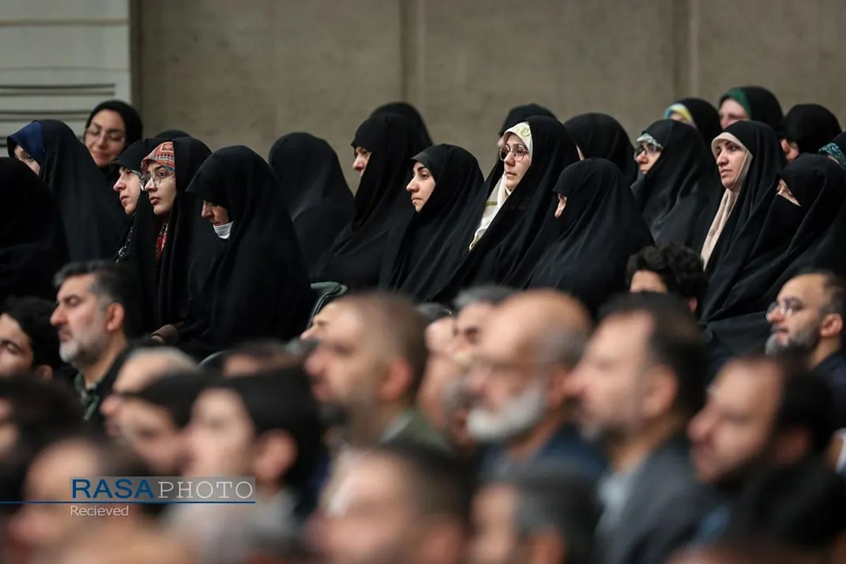 دیدار مسئولان نظام و سفرای کشورهای اسلامی با رهبر معظم انقلاب