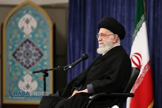 دیدار خانواده شهدای حادثه&zwnj; تروریستی شاهچراغ شیراز با رهبر معظم انقلاب