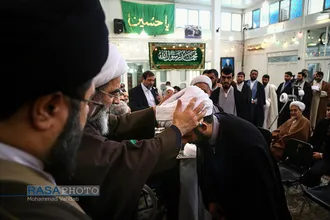 جشن&zwnj;های عمامه&zwnj;گذاری طلاب حوزه علمیه قم در بیوت مراجع تقلید و  علما